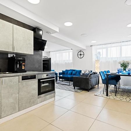 Sirena Apartment - Self Check-In And Free Parking Tallinn Ngoại thất bức ảnh