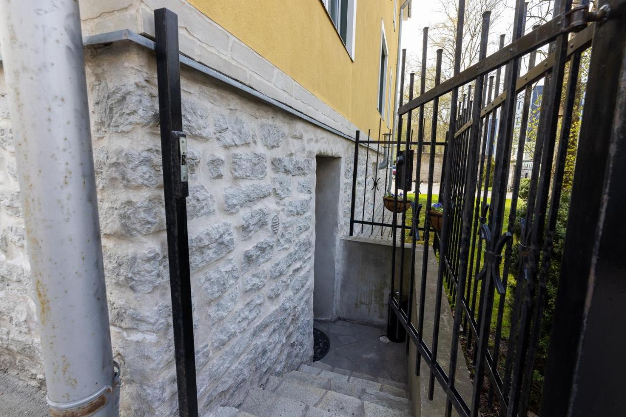 Sirena Apartment - Self Check-In And Free Parking Tallinn Ngoại thất bức ảnh